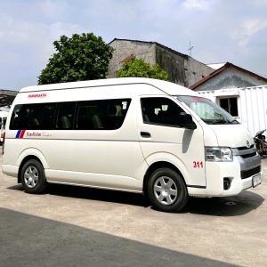 Hiace interior 15 seat Mano Marion transport